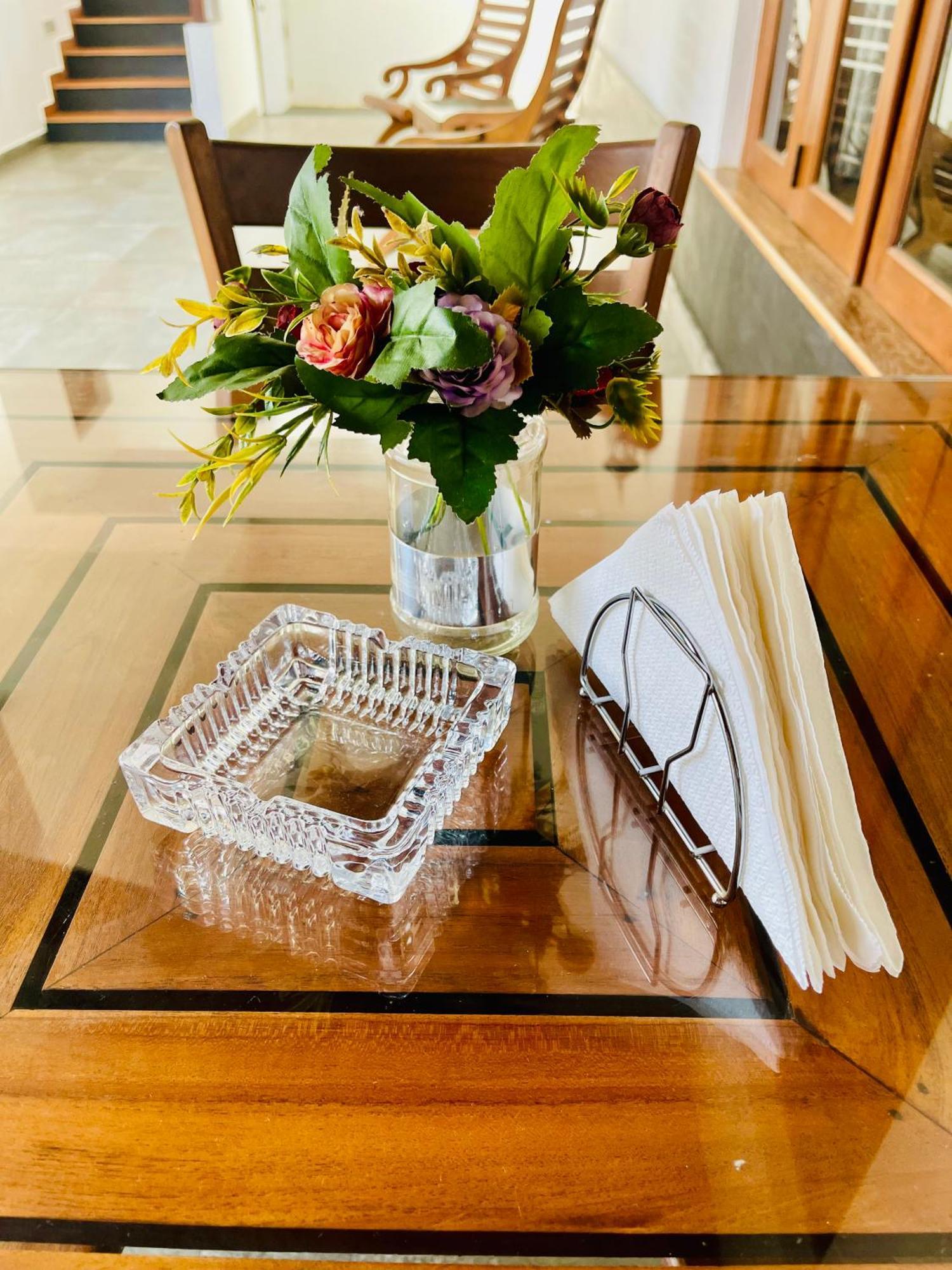 Sand & Surf Guest House Негомбо Экстерьер фото