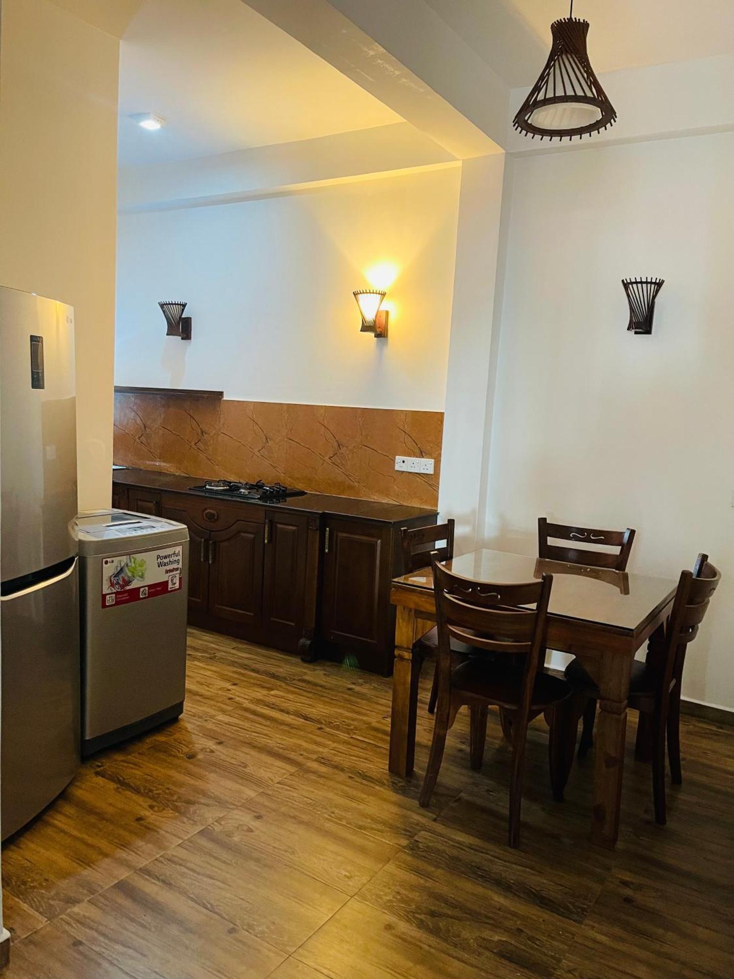 Sand & Surf Guest House Негомбо Экстерьер фото